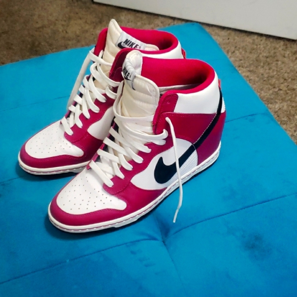 Nike Hyperdunks - image 1